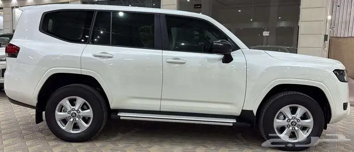 لاند كروزر 2025 GXR رقم 1 ديزل 4