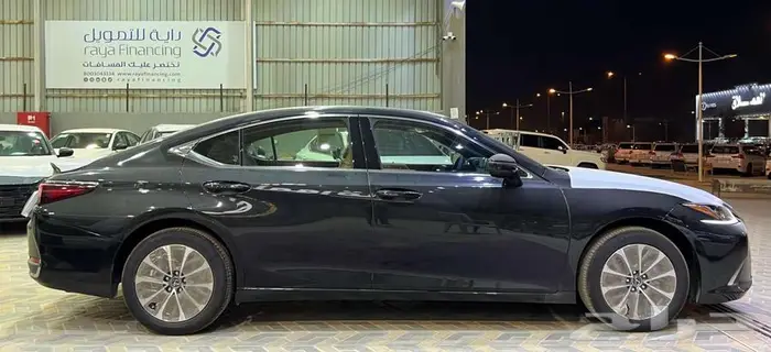لكزس ( ES300 ) HA هايبرد 2025 اقل سعر اقساط او كاش 1