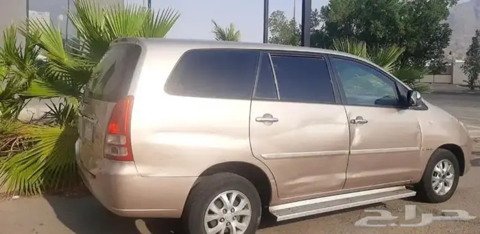 انوفا 2007 سيارة عائلية 2
