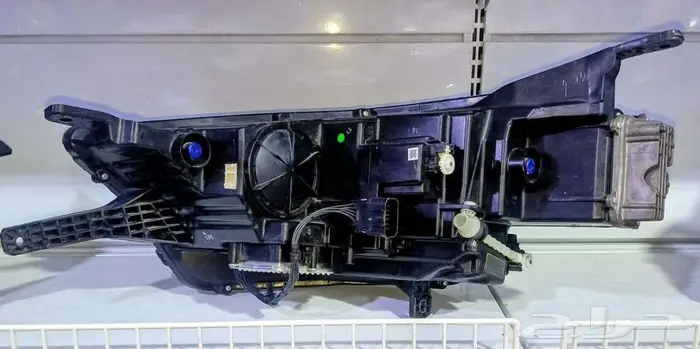 شمعة MG RX5 يمين اصلي مستعمل 2023 2