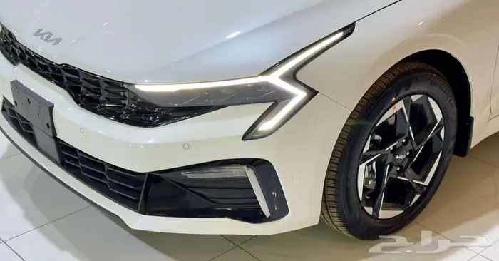 كيا K5 ستاندر مطور 2025 توفر أقساط لدى خالد 5