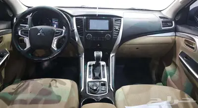 ميتسوبيشي مونتيرو 2018 بنزين دبل index