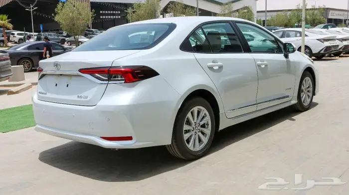 تويوتا كورولا نص فل موديل 2025 متوفر كاش  اقساط باقل الاسعار 14