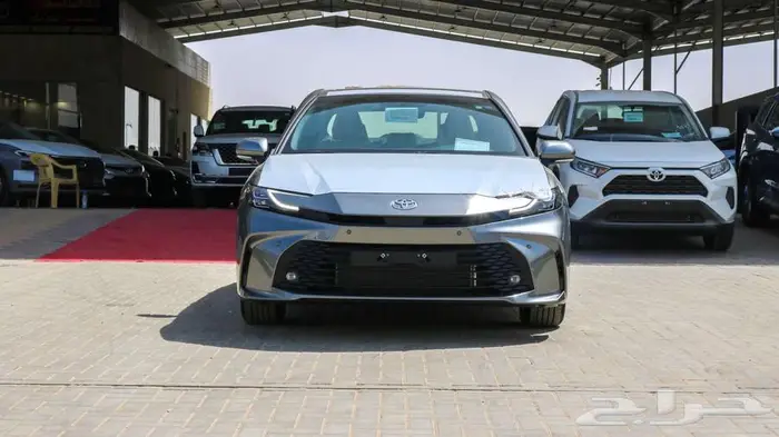 كامري استاندر E 2025 موجود ابيض اسود 1