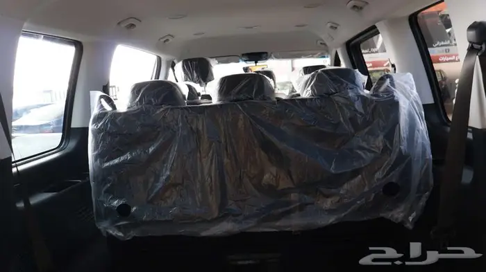 ستاريا بنزين 9 راكب 2026 4