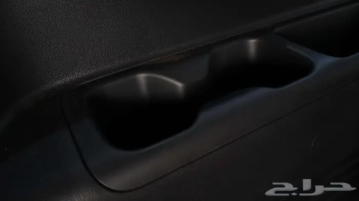 ستاريا بنزين 9 راكب 2026 3