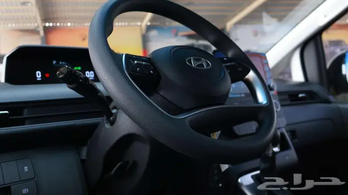 ستاريا بنزين 9 راكب 2026 1