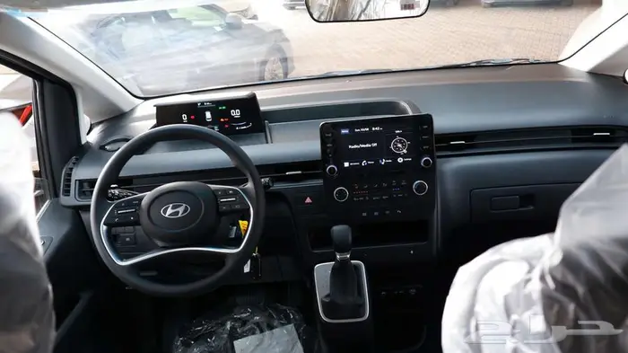 ستاريا بنزين 9 راكب 2026 10