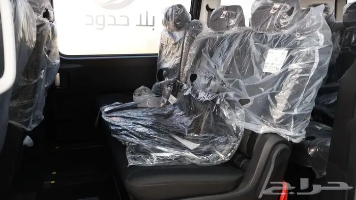 ستاريا بنزين 9 راكب 2026 19