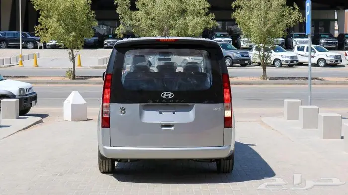 هيونداي ستاريا 11 راكب ديزل للشركات والمؤسسات بالتقسيط 4