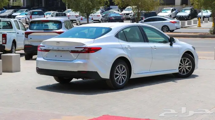 تويوتا كامري 2025 متوفر جميع الفئات والانواع كاش _ اقساط 3