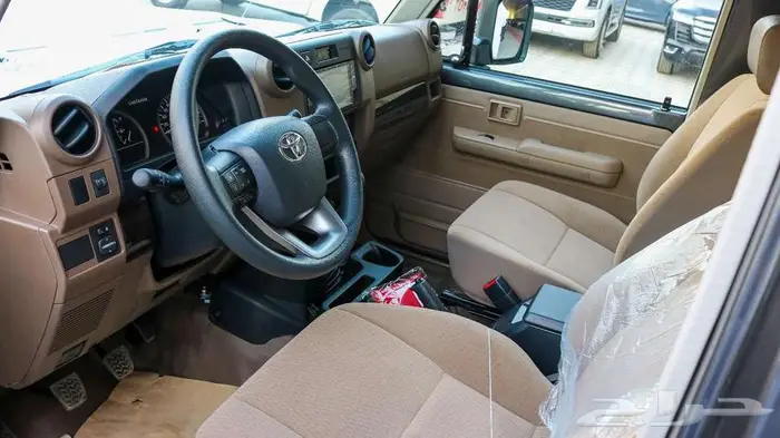 تويوتا ربع سلق جير عادي بنزين بدون ونش إقساط بنوك وشركات 15