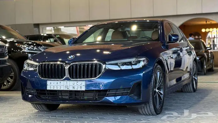 بي ام دبليو الفئة الخامسة 520i 2023 ( كاش و أقساط ) 7