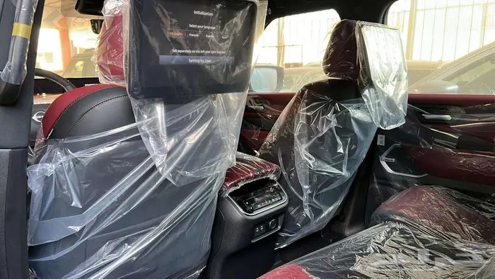 نيسان باترول بلاتينيوم فل كامل 2026 14