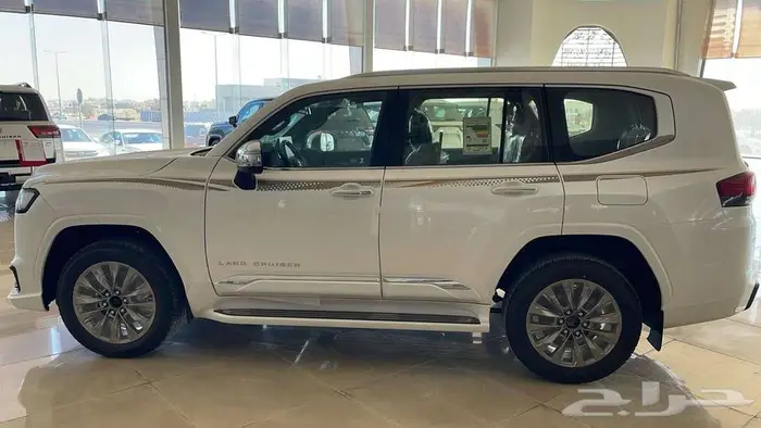 وارد اليحيى VXRبنزين 6سلندر 3.5 لتر توين تربو ردار 2025 4