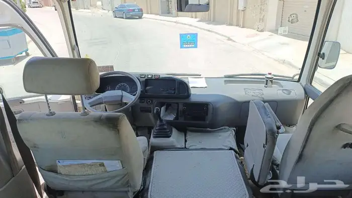 باص كوستر 30 راكب للإيجار 4