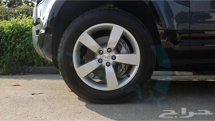 2025 Land Rover Defender 110 X-Dynamic SE P400e مع ضمان 18