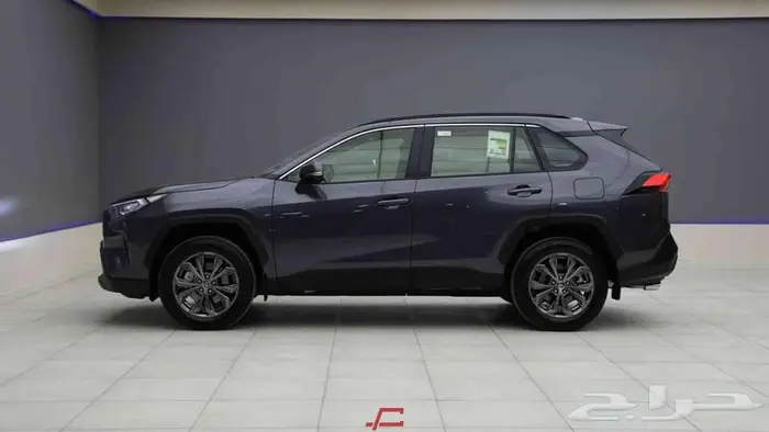 تتوفر فئات تويوتا راف فور 2025 اصفار للنقد والبنك باقل ربح 0