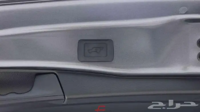 تتوفر فئات تويوتا راف فور 2025 اصفار للنقد والبنك باقل ربح 7