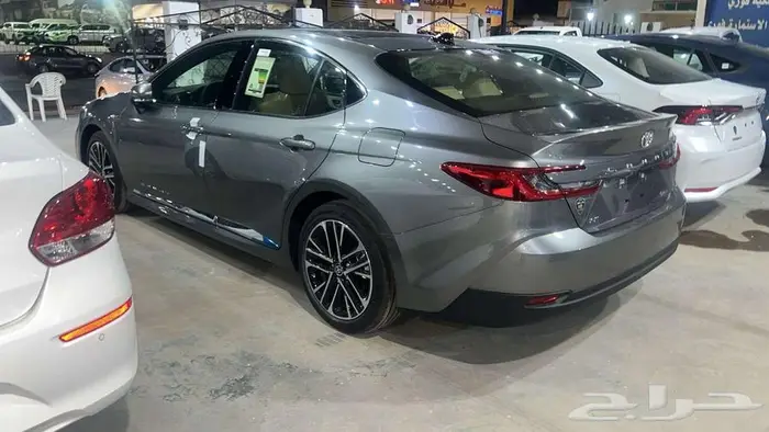 تويوتا كامرى LE هايبرد موديل 2025 2