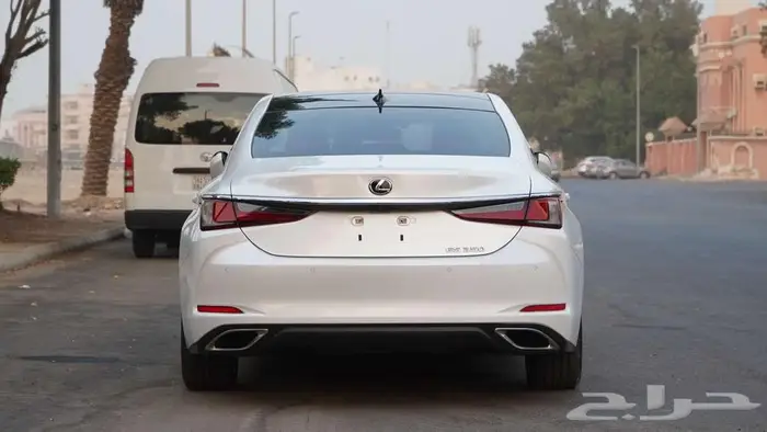 ليكزس ES 350 2022 بنورما (فل كامل ) 8