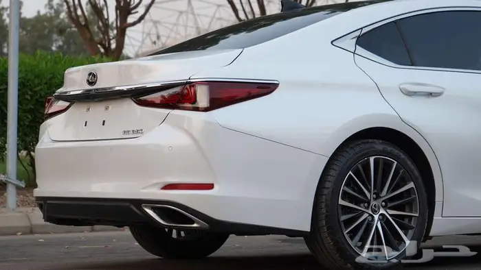 ليكزس ES 350 2022 بنورما (فل كامل ) 9