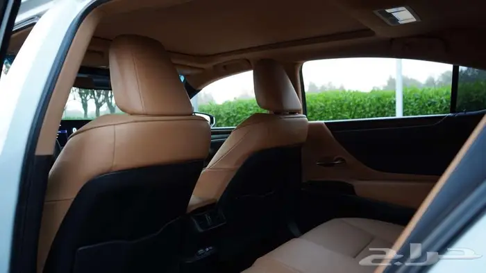 ليكزس ES 350 2022 بنورما (فل كامل ) 18
