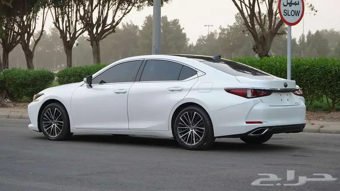 ليكزس ES 350 2022 بنورما (فل كامل ) 3