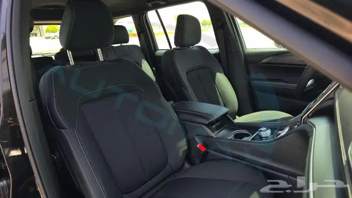 جيب جراند شيروكي لاريدو 2024 خليجي اصفار مع ضمان الوكيل 12