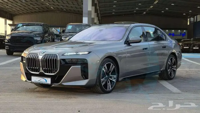 بي ام دبليو 735i M 2026 خليجي اصفار مع ضمان الوكيل 0