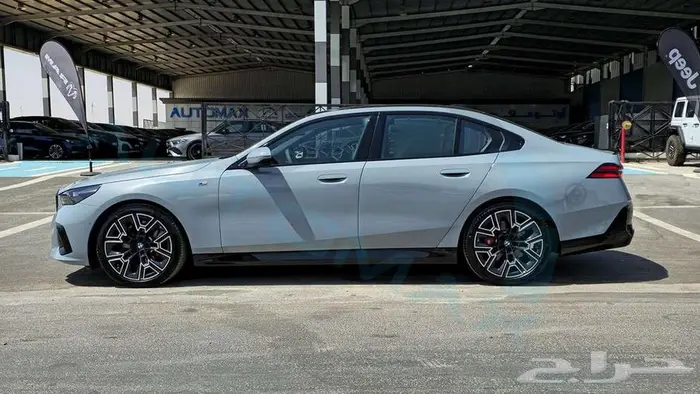 2026 BMW 5-SERIES 520i M MILD-HYBRID GCC 0Km ضمان الوكيل 20