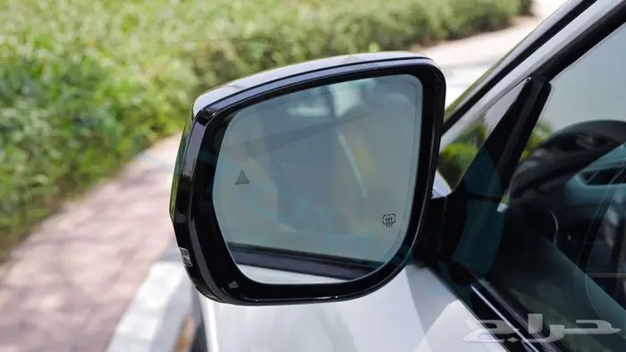 جيب جراند شيروكي ساميت 2025 خليجي اصفار مع ضمان الوكيل 17