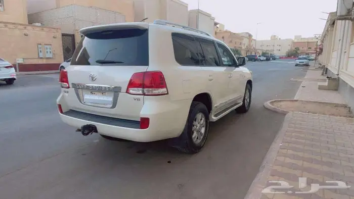 جيب لاندكروزر GXR ممشى قليل وبدي نظيف 0