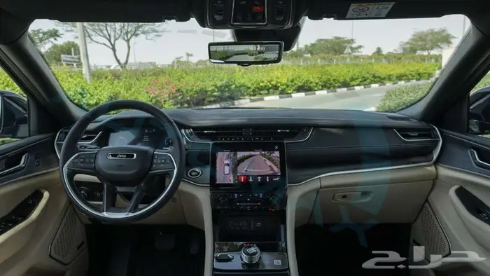 جيب جراند شيروكي لمتد بلس 2025 خليجي اصفار مع ضمان الوكيلر 9