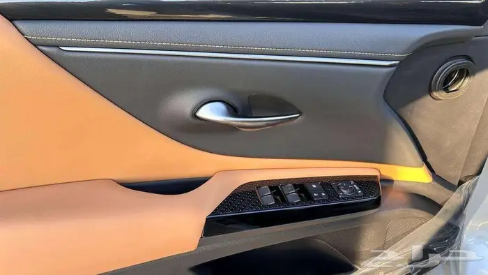 لكزس اي اس 250 موديل 2025 لدى الخضر لسيارات 7