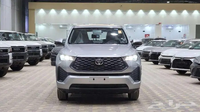 تويوتا انوفا GL 2.0 بنزين 2026 كاش وأقساط 3