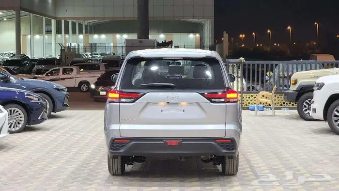 تويوتا انوفا GL 2.0 بنزين 2026 كاش وأقساط 6