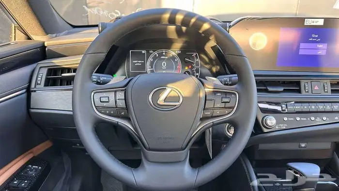لكزس ES 250 AA 2025 لدى شركة عبدالمجيد الخضر 6