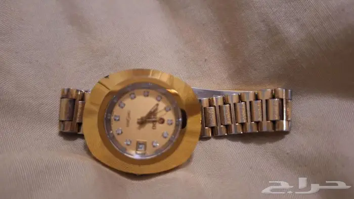 ساعة رادو اوتوماتيكي الأصليه قديمه مستعمله لها تقريبا 40 2