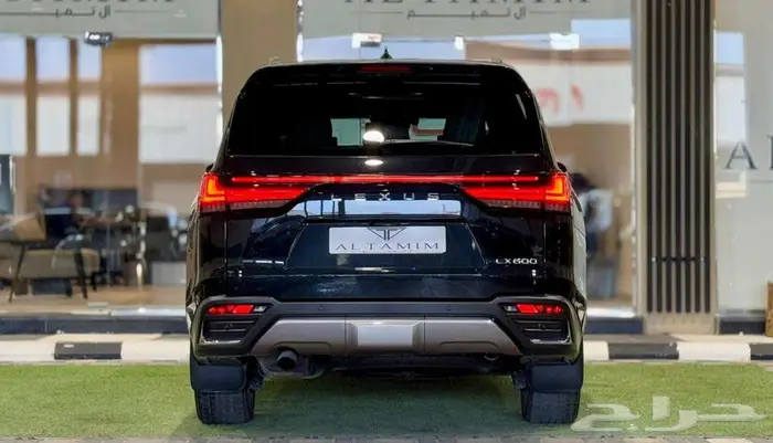 جيب لكزس LX600 2024 ماشي 3800 كم فقط 3