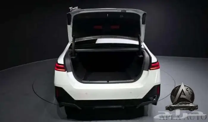 BMW 520 i mkit Sport Special Edition 2024 عرض مميز 19