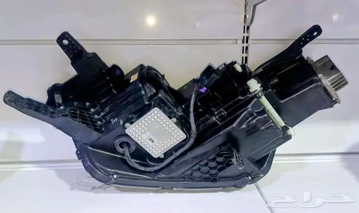 شمعة MG RX5 يمين اصلي مستعمل 2023 3