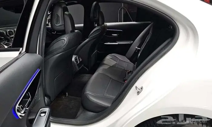 مرسيدس C200 2024 - وارد كوريا 10