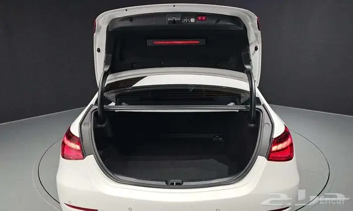 مرسيدس C200 2024 - وارد كوريا 4