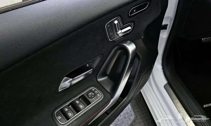 مرسيدس الفئة-A 35 2023 وارد كوريا 9