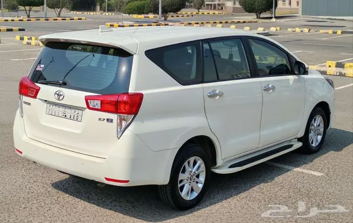 انوفا ممشى قليل ونظيفه 1