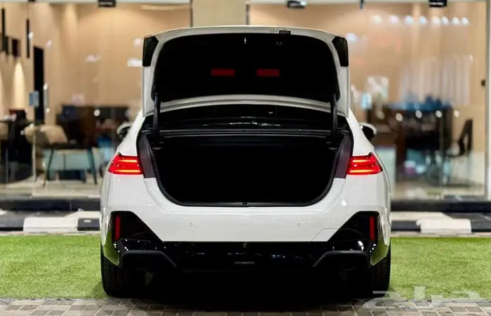 BMW 520i M-Kit 2024 - للبيع تمويل او كاش 4