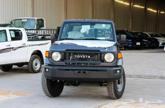 تويوتا ربع سلق جير عادي بنزين بدون ونش إقساط بنوك وشركات 2