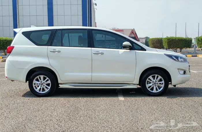 انوفا ممشى قليل ونظيفه 28