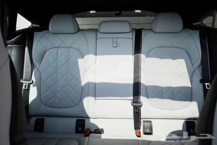 بي ام دبليو X6 xdrive 40 موديل 2025 عداد 34 الف كم 21